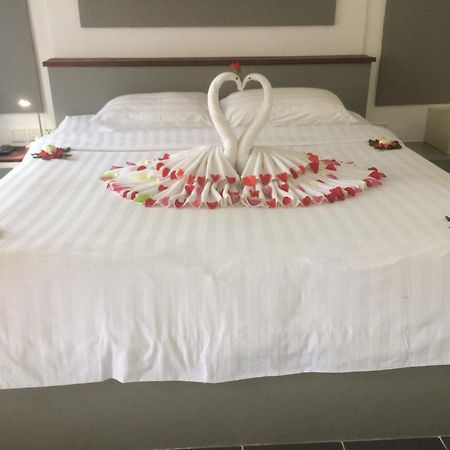Ropanha Boutique Hotel สีหนุวิลล์ ภายนอก รูปภาพ